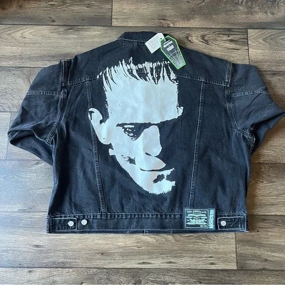 Levi's × Universal Monsters ブラックデニムジャケット Levi's（リーバイス）の「Levi's/リーバイス X UNIVERSAL